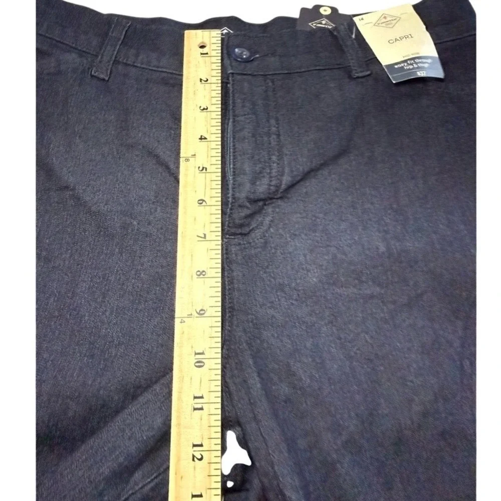 St Johns Bay Womens Mid Rise Capri Pants Dark‎ Wash Denim Size 14 New
